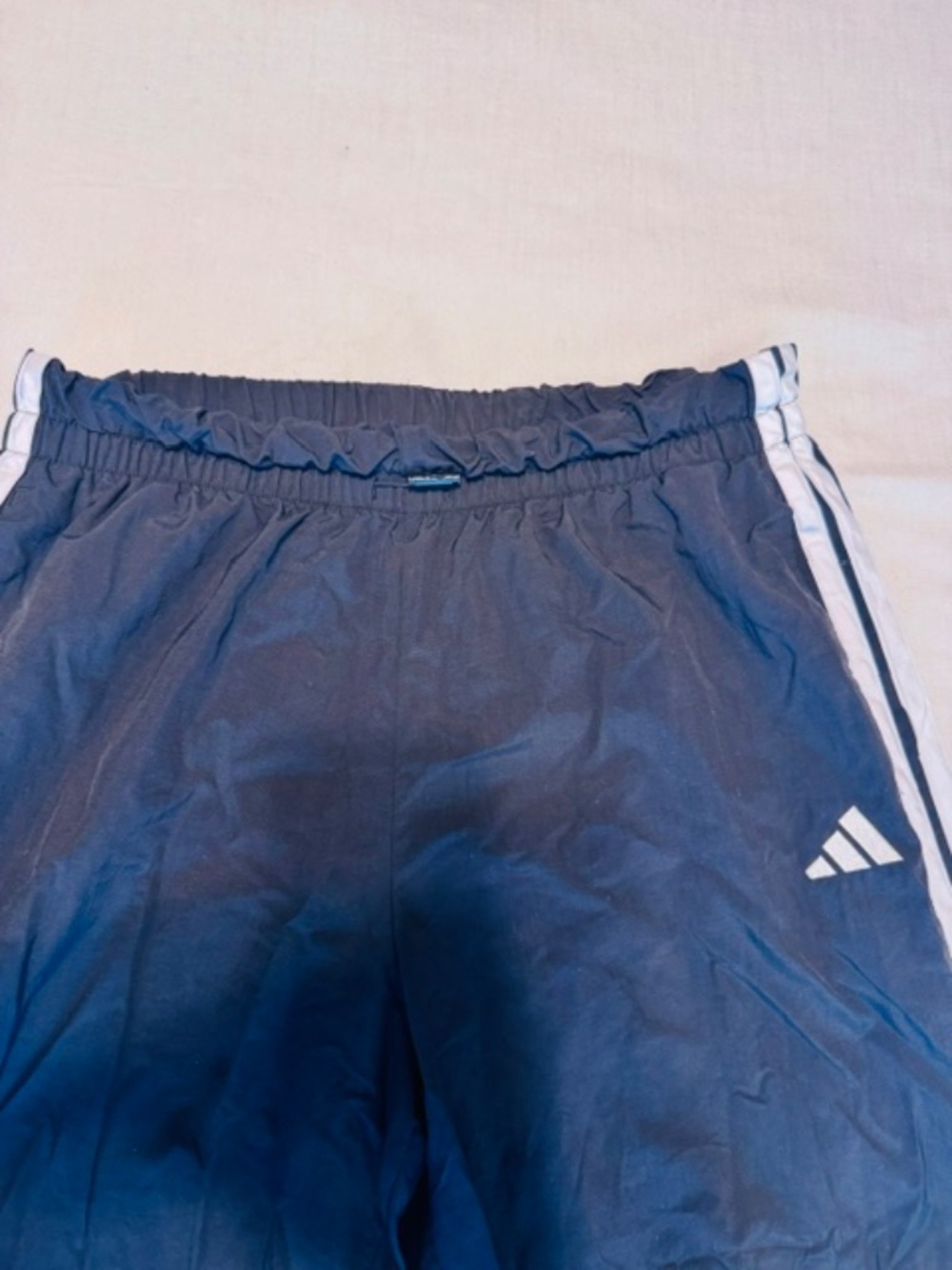 Adidas Women's Three Stripe Parachute Pants. M - Picture 7 of 9